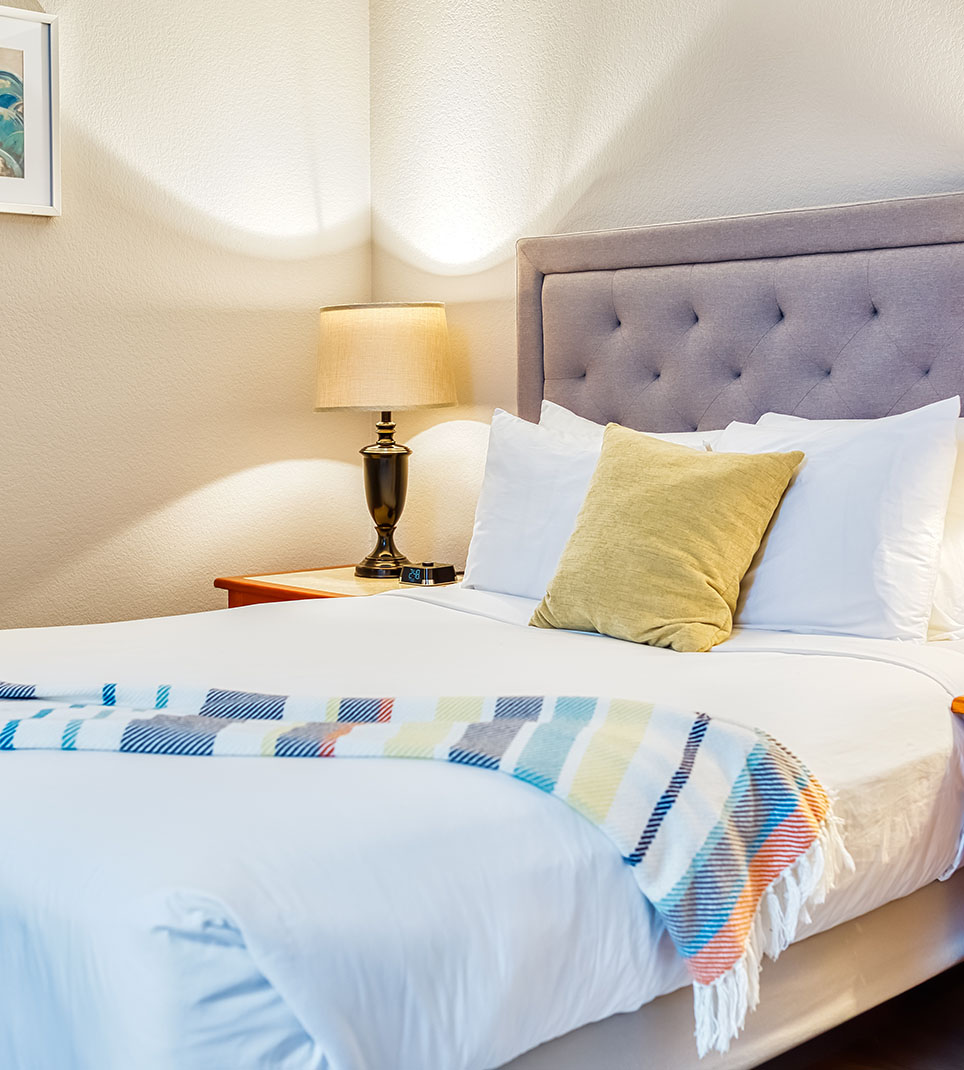 GUEST ROOMS IN CANNON BEACH, OREGON HOTEL